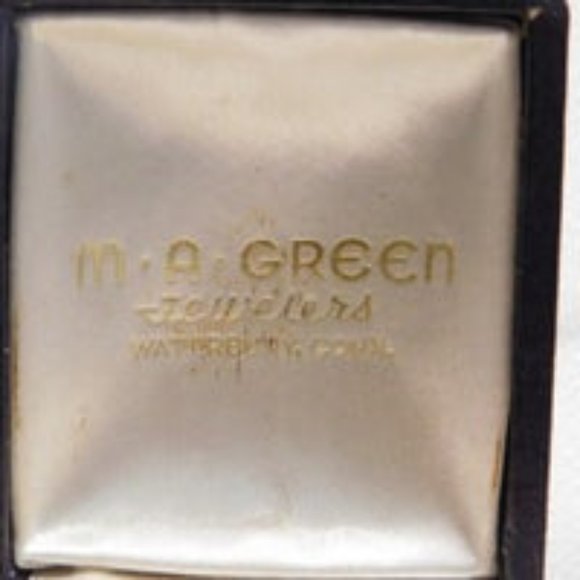 Vintage Cross Crucifix Pendant - Picture 5 of 7